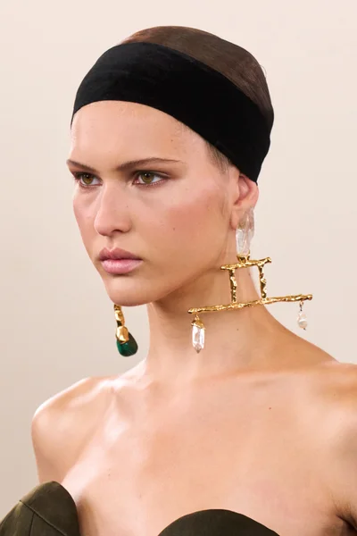 Look 13